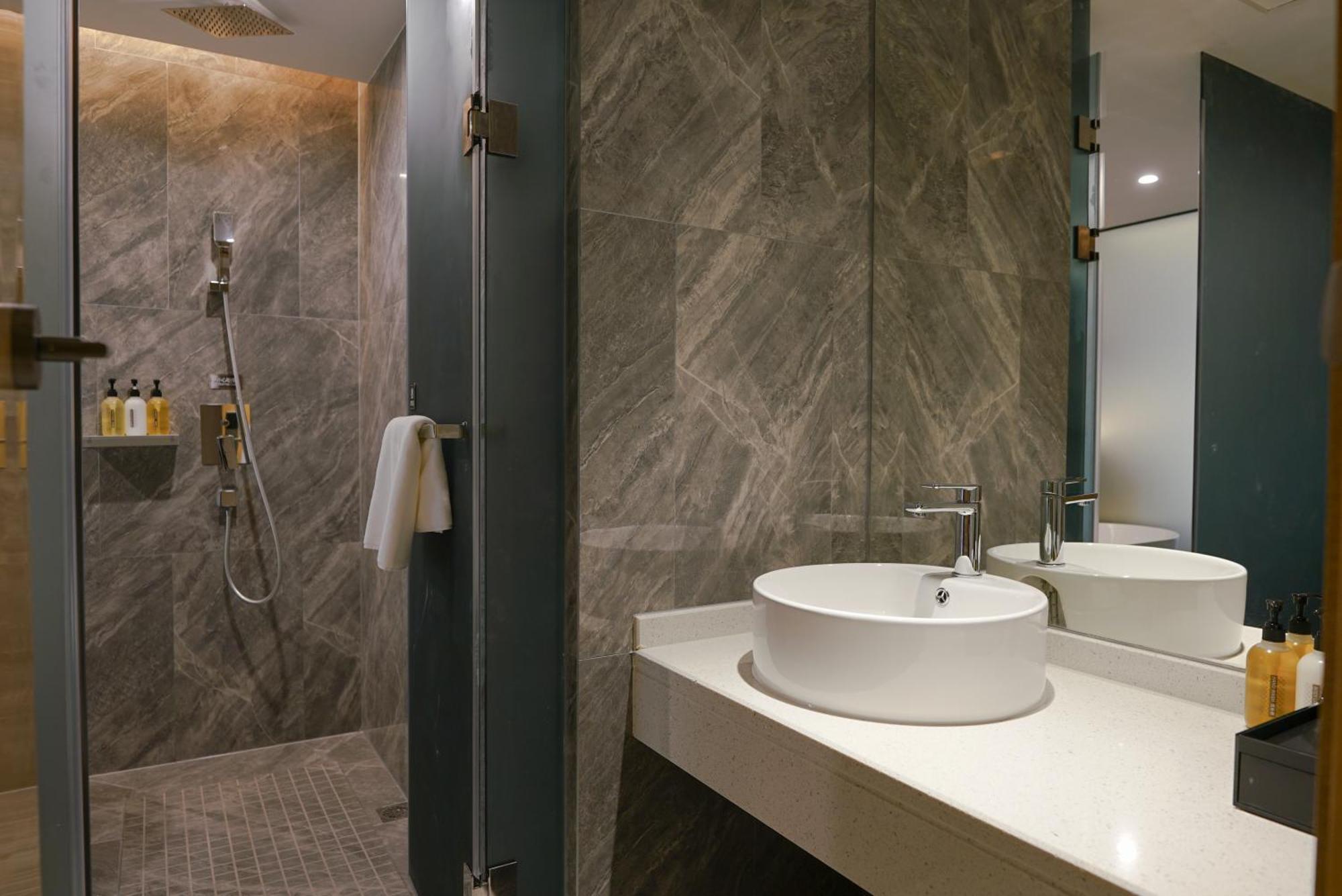 Paco Hotel Shenzhen Luohu Port Ngoại thất bức ảnh